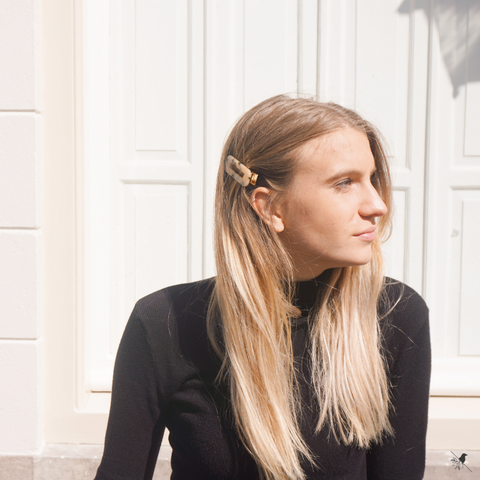 Clips Naomi rond bruin
